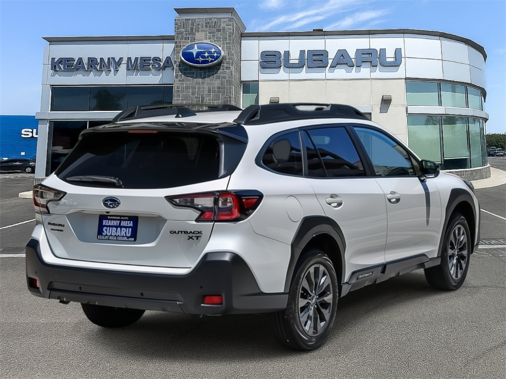 2025 Subaru Outback Onyx Edition XT photo 10