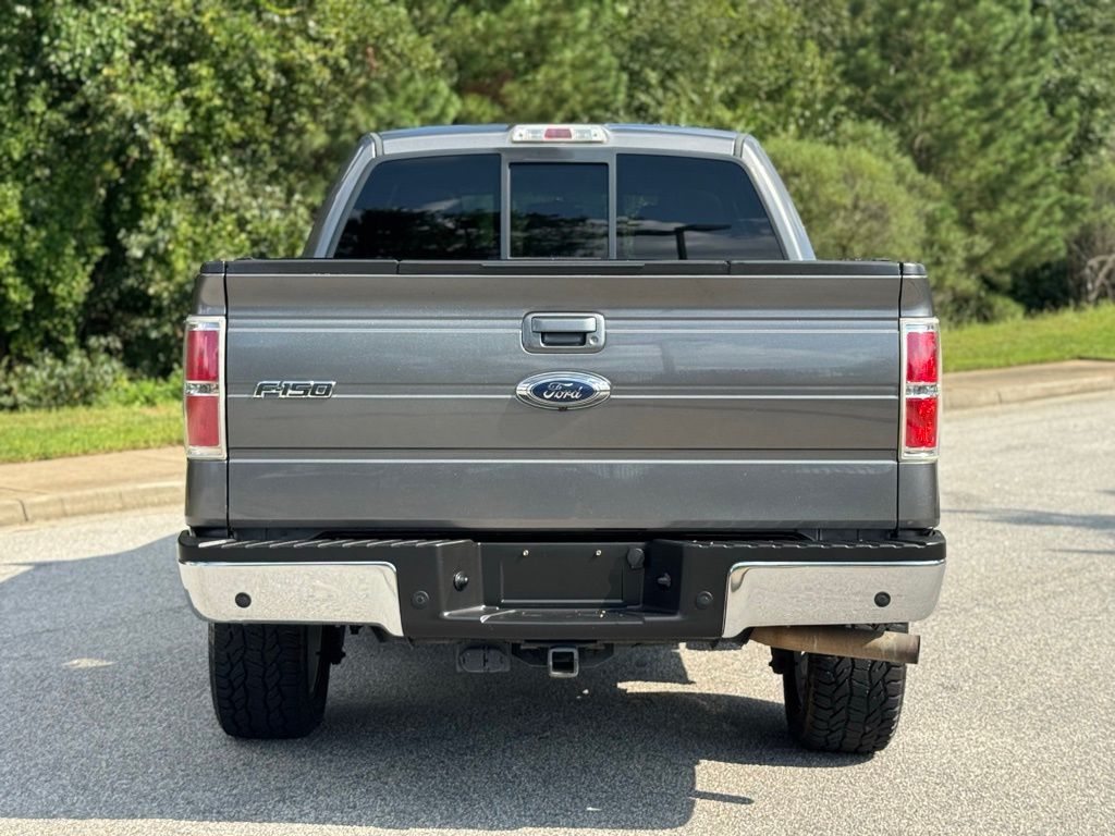 2011 Ford F-150 Lariat photo 10