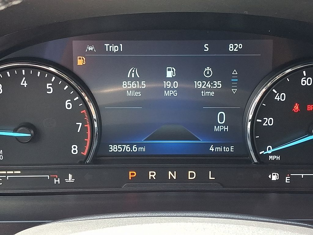 2022 Ford Explorer XLT photo 19