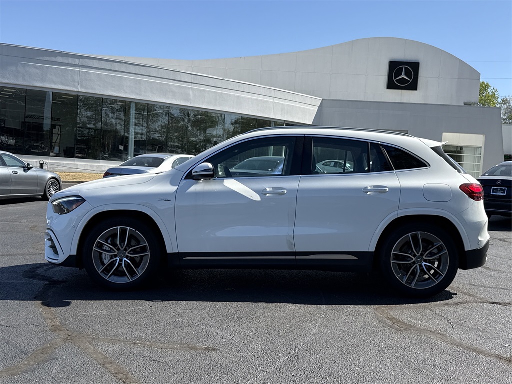 2025 Mercedes Benz GLA AMG 35 4MATIC photo 2