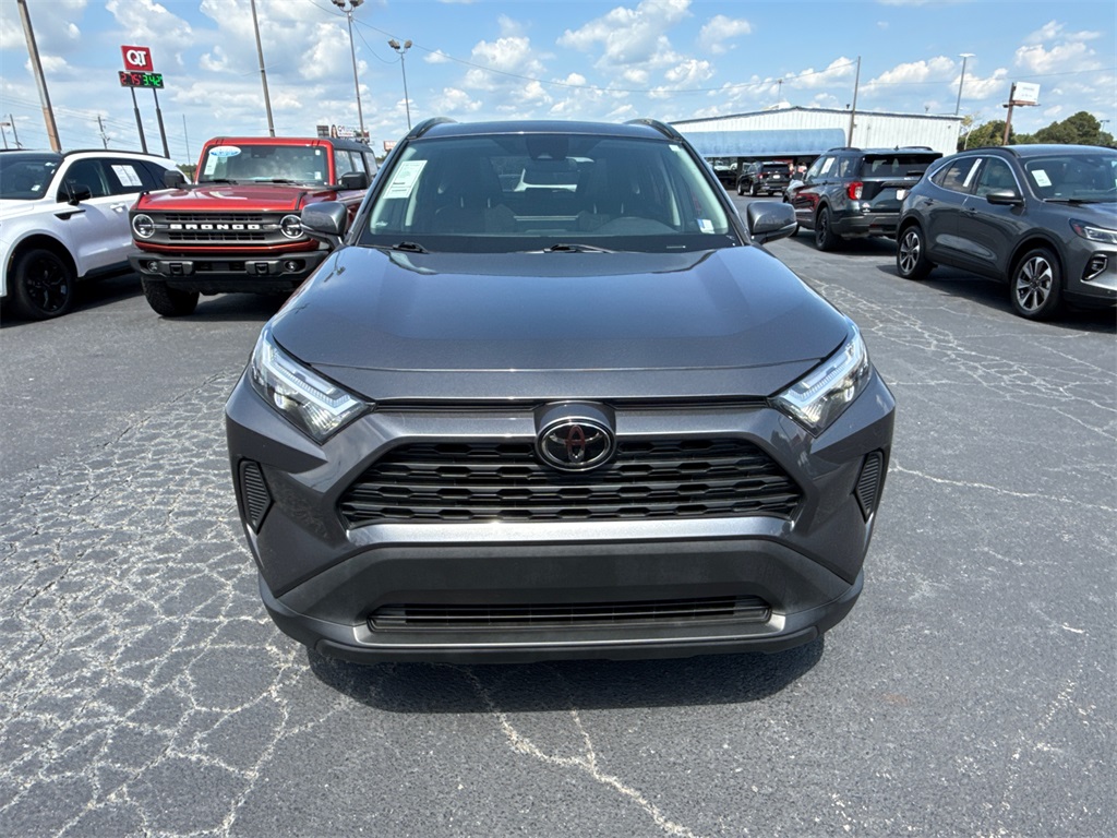 2024 Toyota RAV4 XLE photo 4