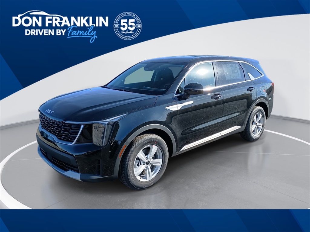 2026 Kia Sorento LX's photo
