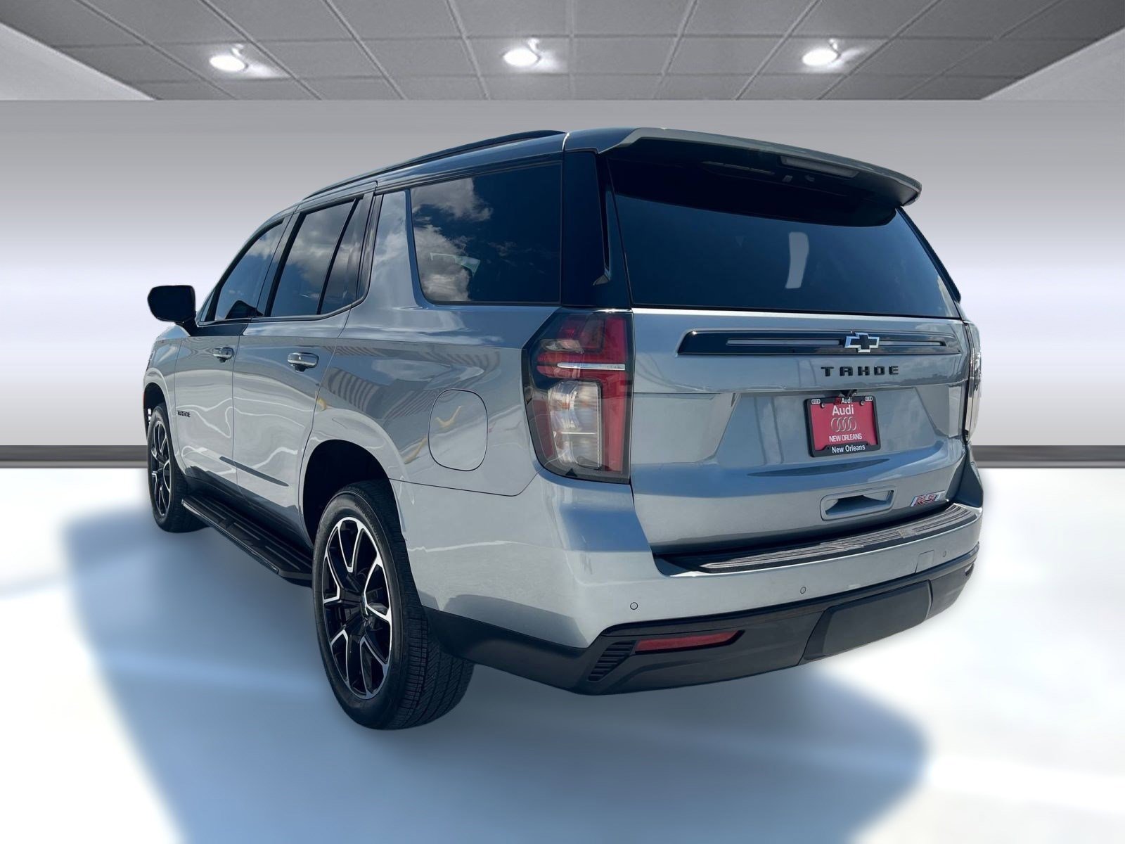 2023 Chevrolet Tahoe RST photo 2