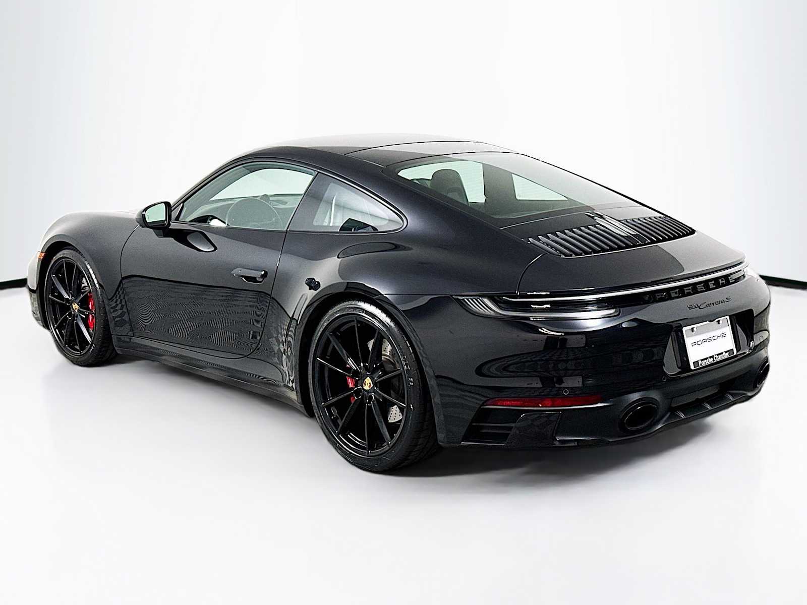 2023 Porsche 911 4S 4 GTS photo 3