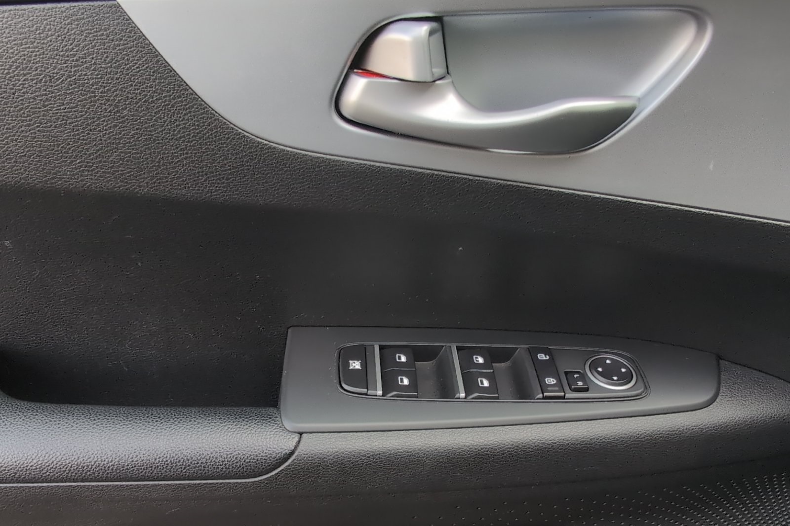 2023 Kia Forte LX photo 10