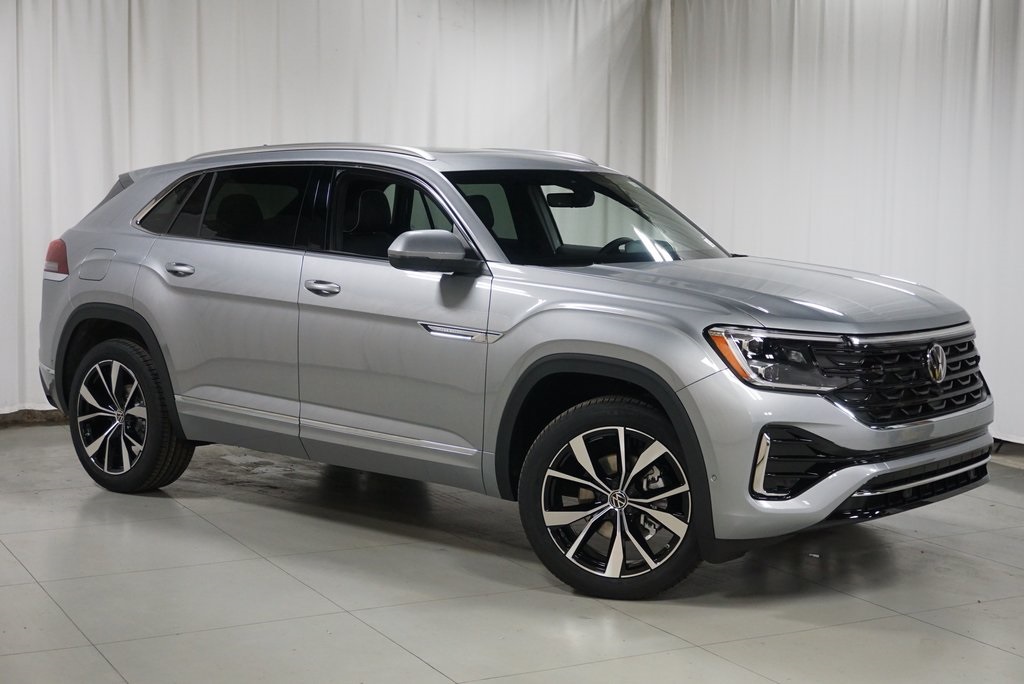 2025 Volkswagen Atlas Cross Sport SEL Premium R-Line photo 3