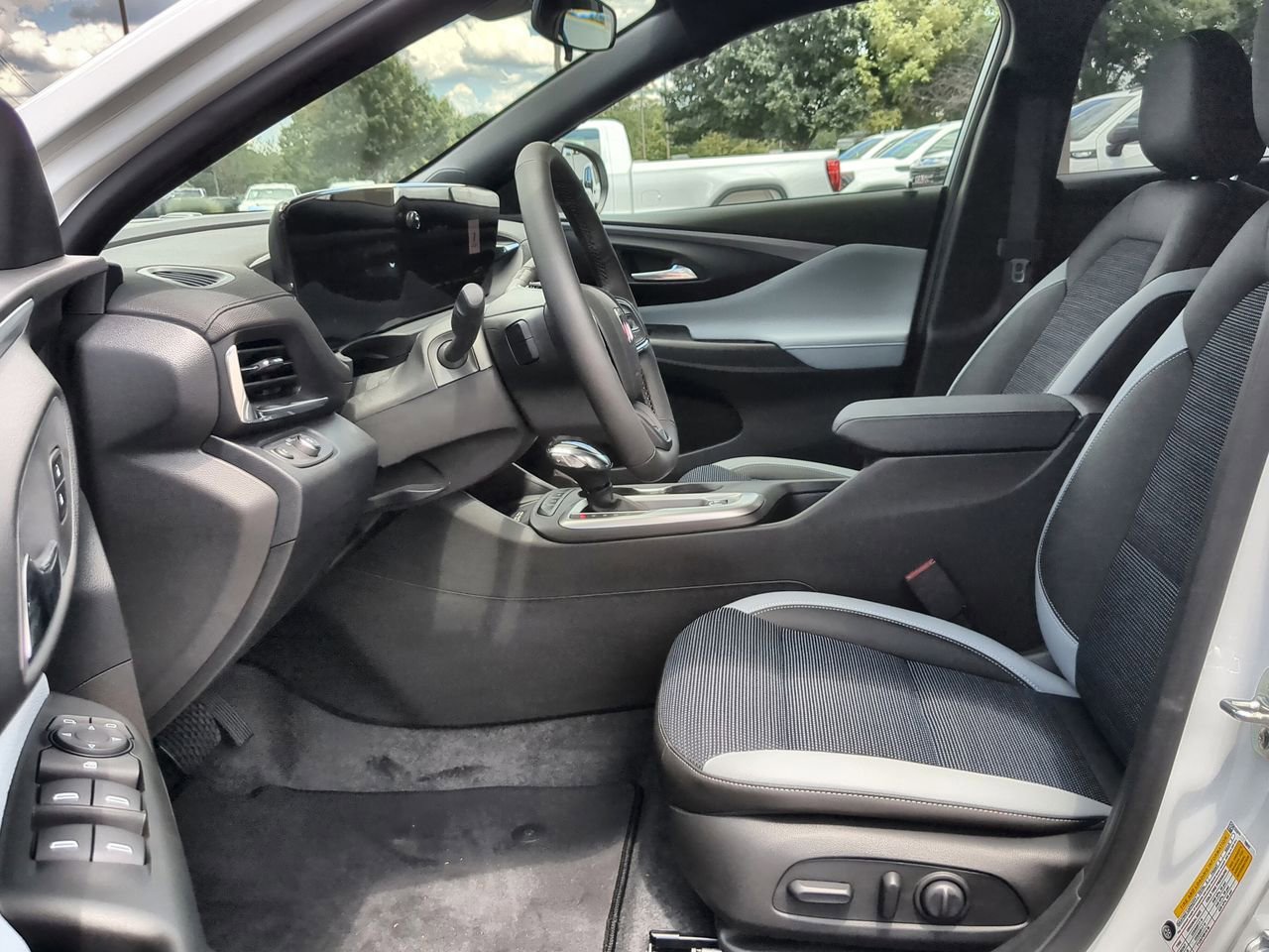 2025 Buick Envista Preferred photo 15
