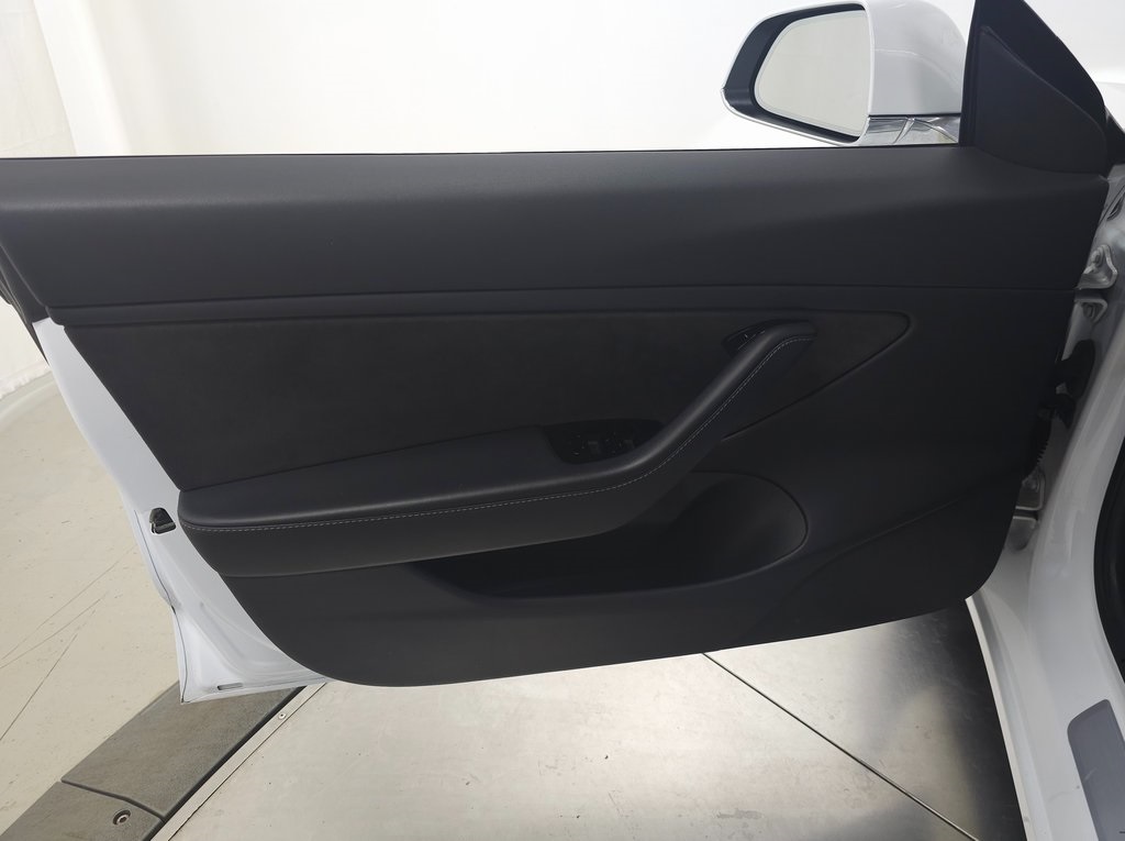 2019 TESLA MODEL 3 - Image 13