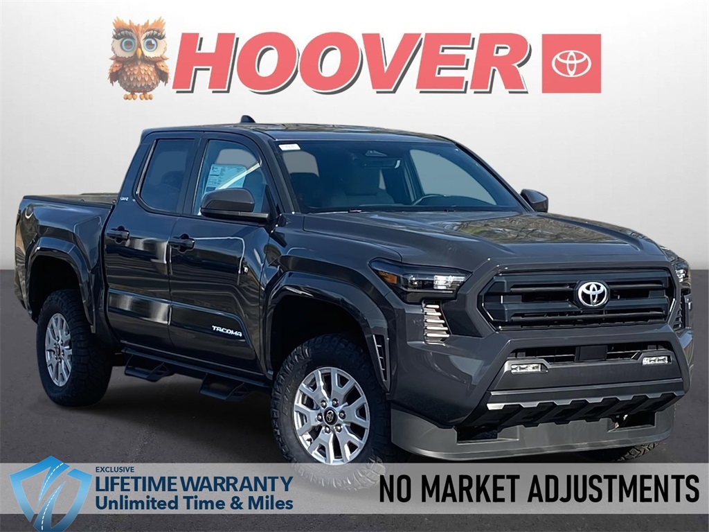 2025 Toyota Tacoma SR5's photo