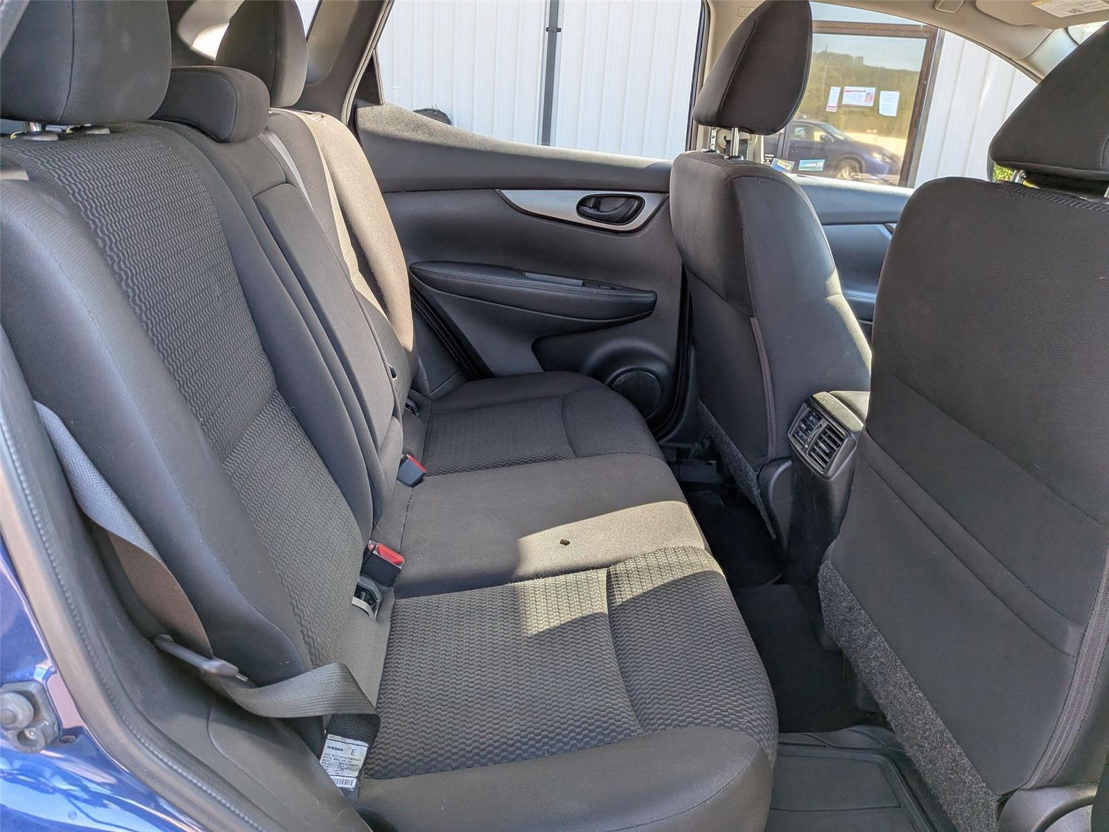 2019 Nissan Rogue Sport S photo 31