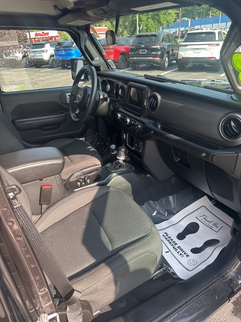 2023 Jeep Wrangler Sport photo 12