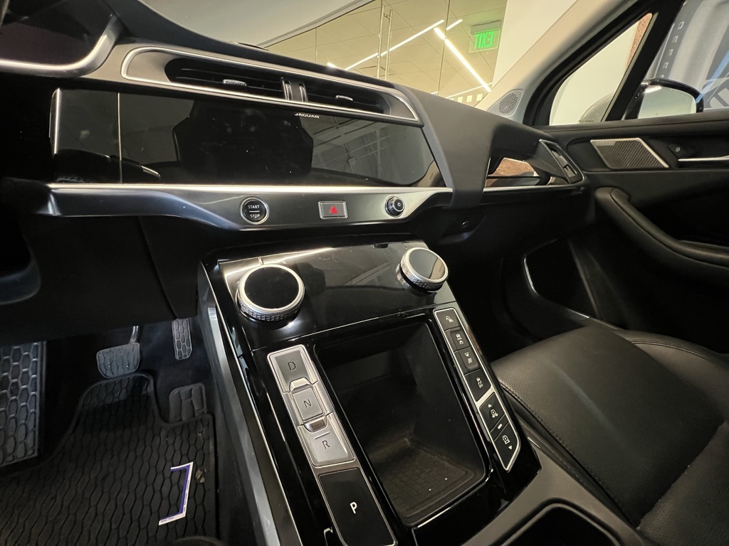 2020 Jaguar I-PACE S photo 11