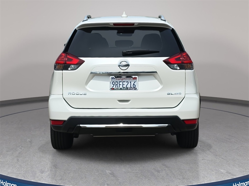 2018 Nissan Rogue SL photo 4