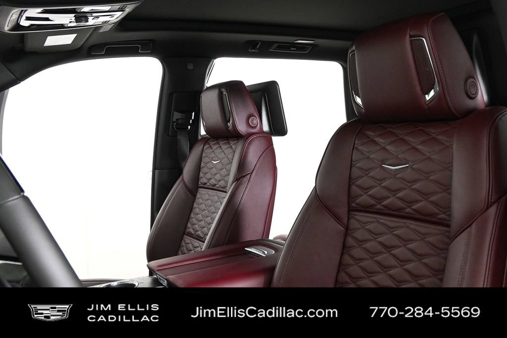 2025 Cadillac Escalade Sport photo 4