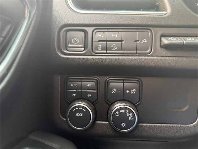 2021 Chevrolet Tahoe High Country photo 18