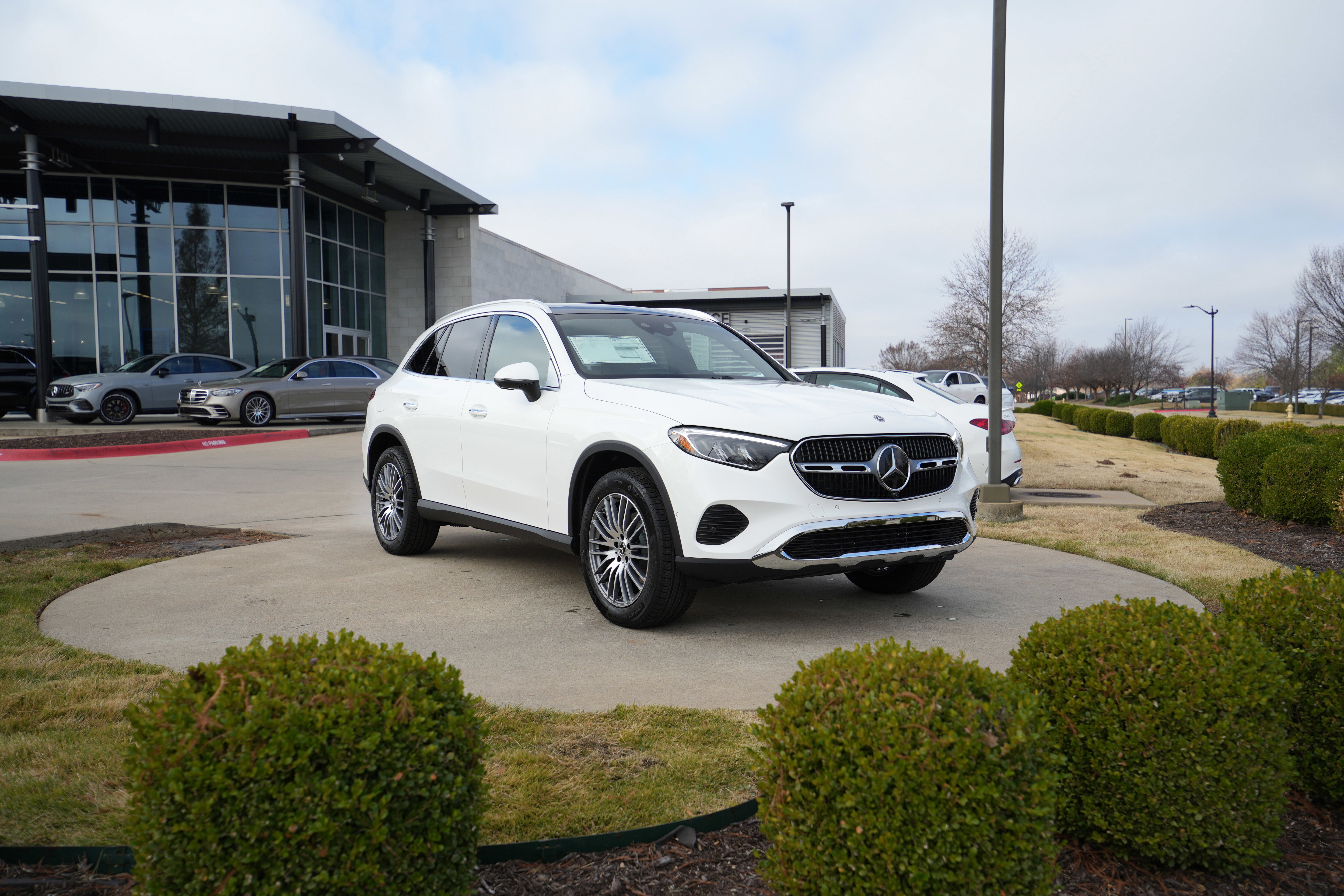 2026 Mercedes-Benz GLC Base's photo