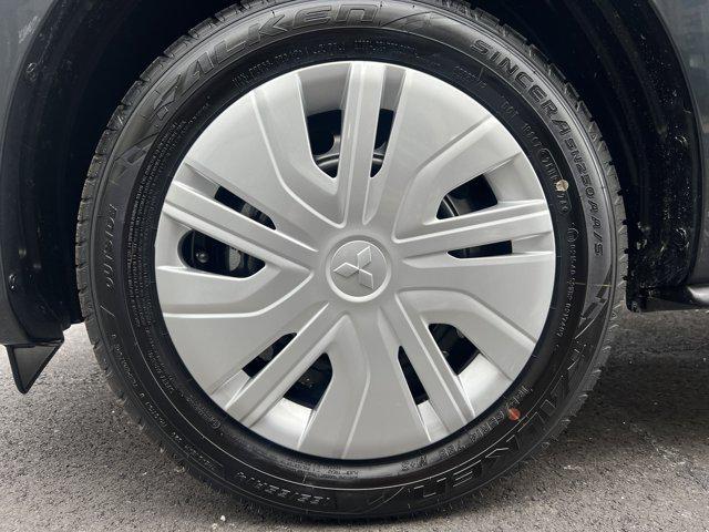 2024 Mitsubishi Mirage G4 ES photo 3