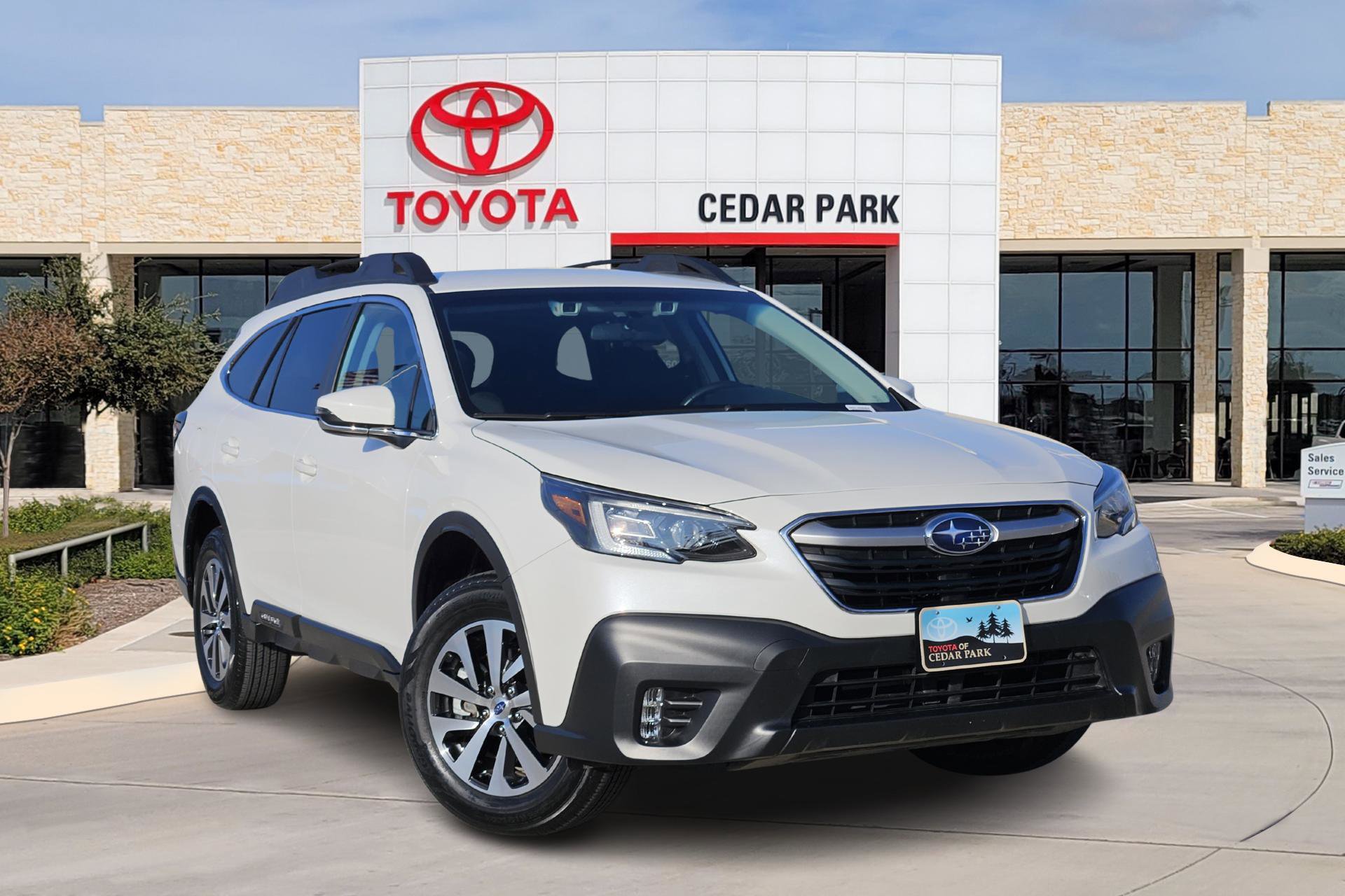 2022 Subaru Outback Premium's photo