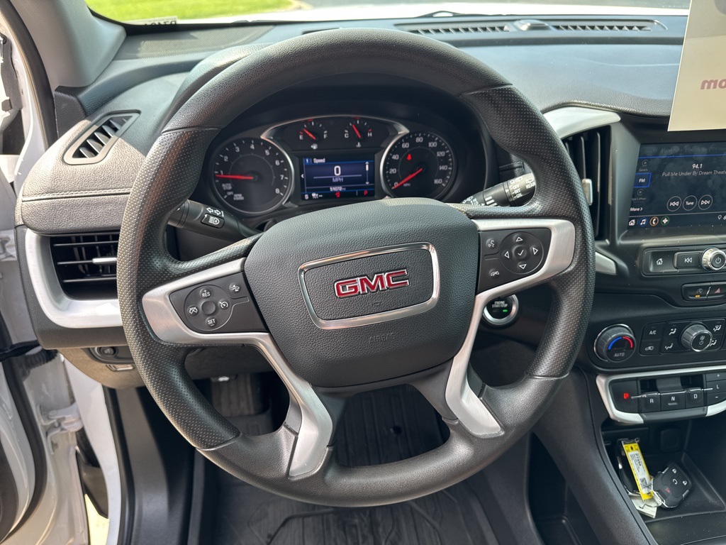 2023 Gmc Terrain SLE photo 32