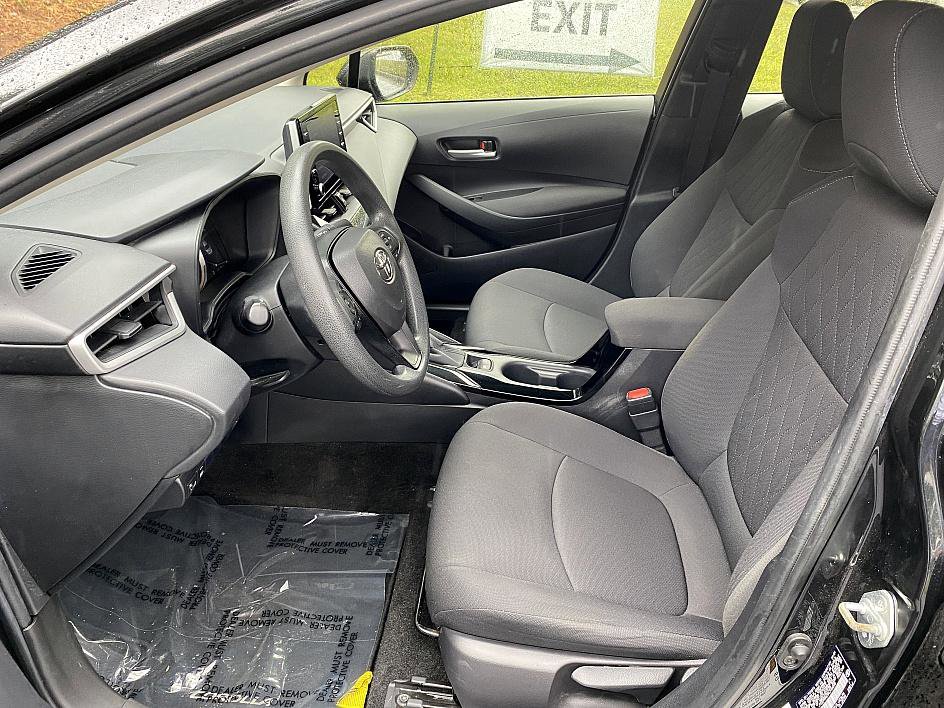 2021 Toyota Corolla LE photo 9