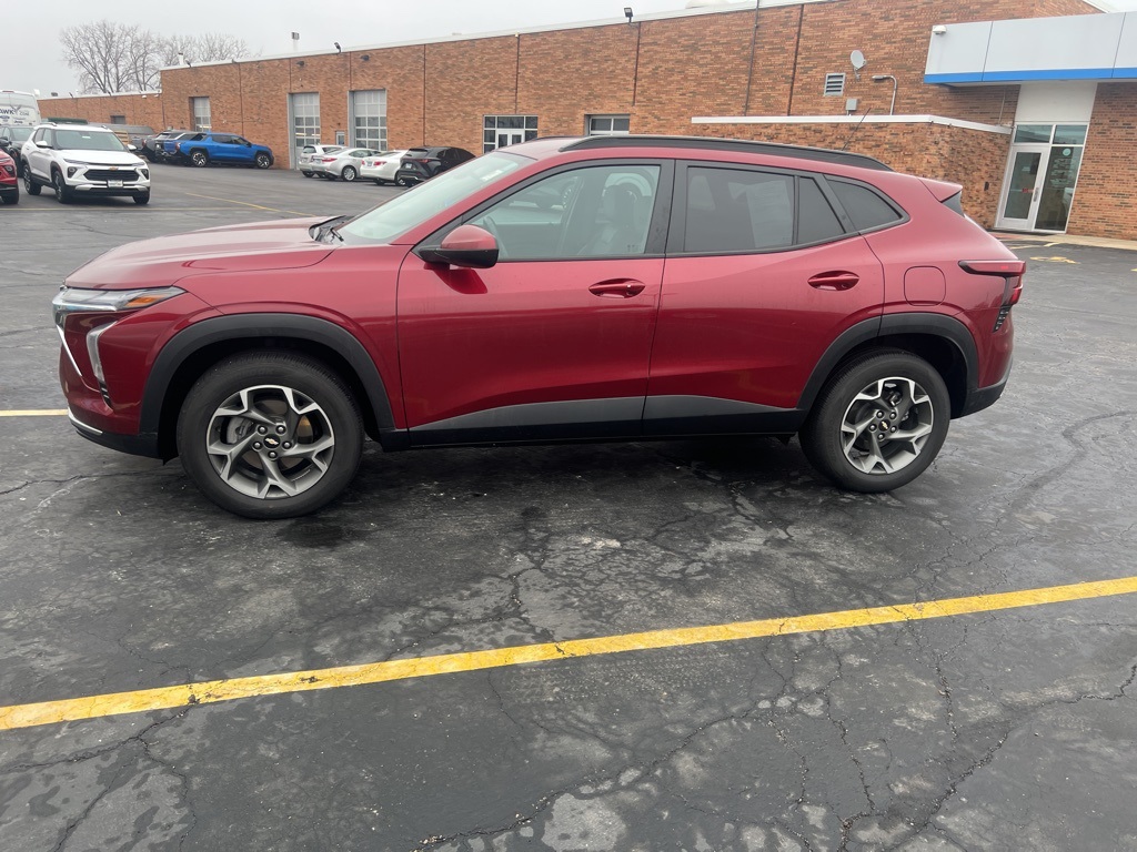 2024 CHEVROLET TRAX - Image 4