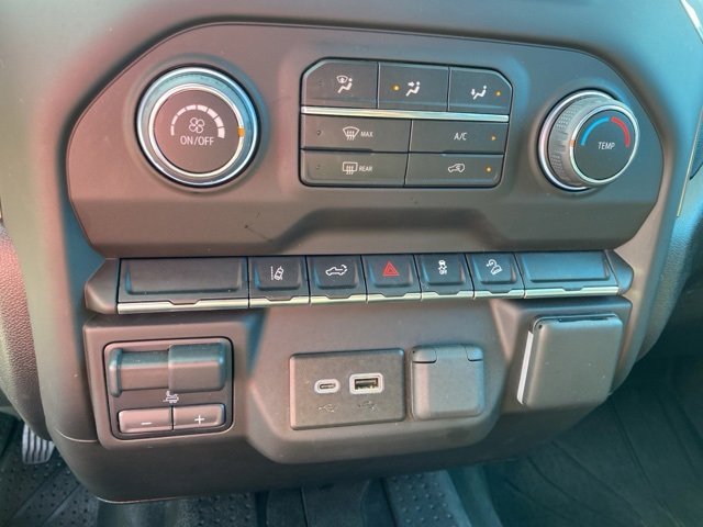 2024 Chevrolet Silverado 2500HD Custom photo 22