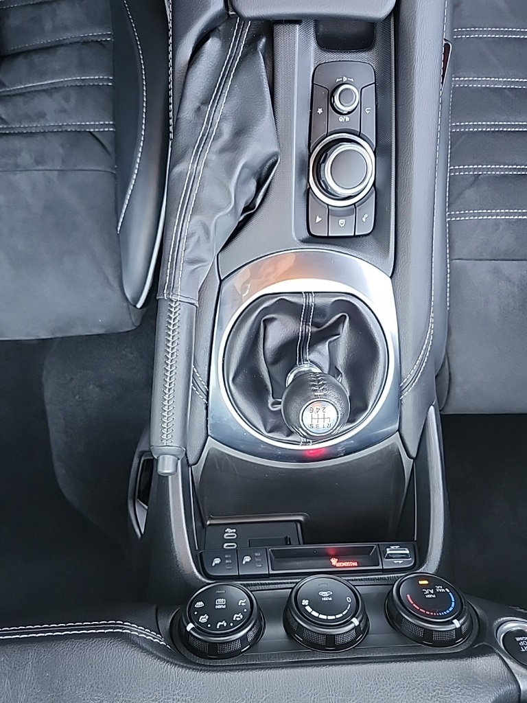 2024 Mazda MX-5 Miata Miata RF photo 18