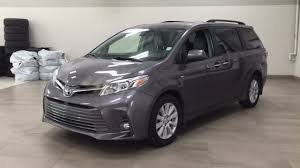 2019 Toyota Sienna XLE's photo