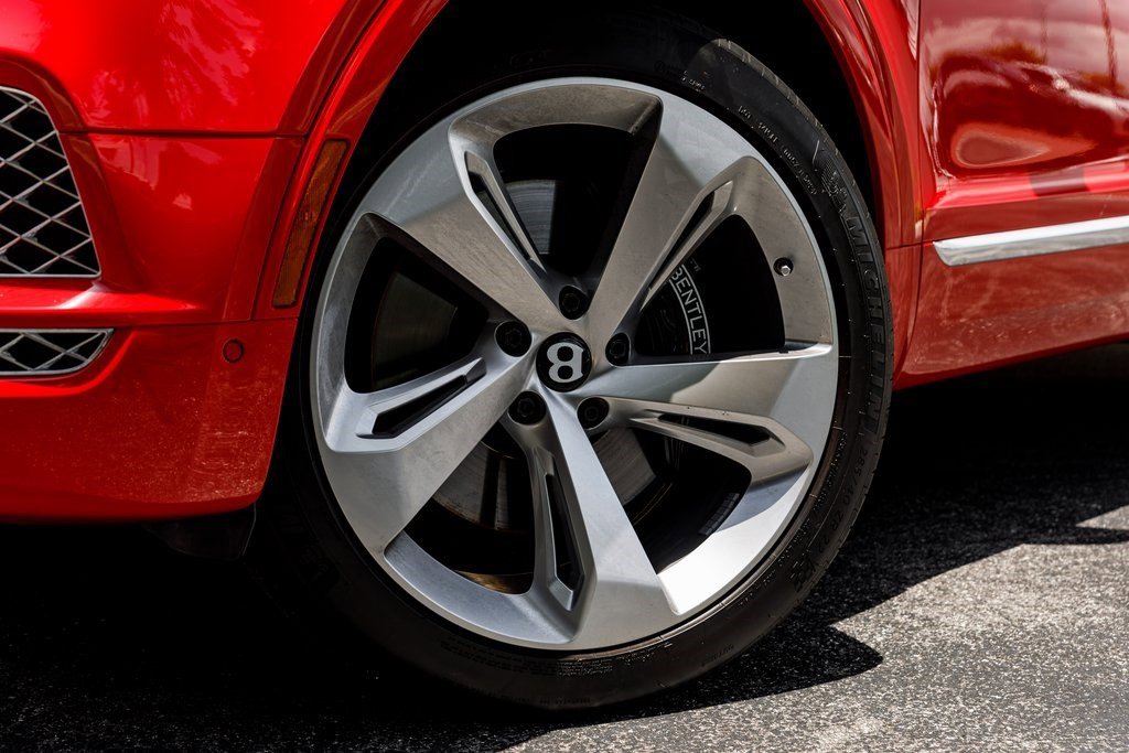 2019 Bentley Bentayga Mulliner photo 9