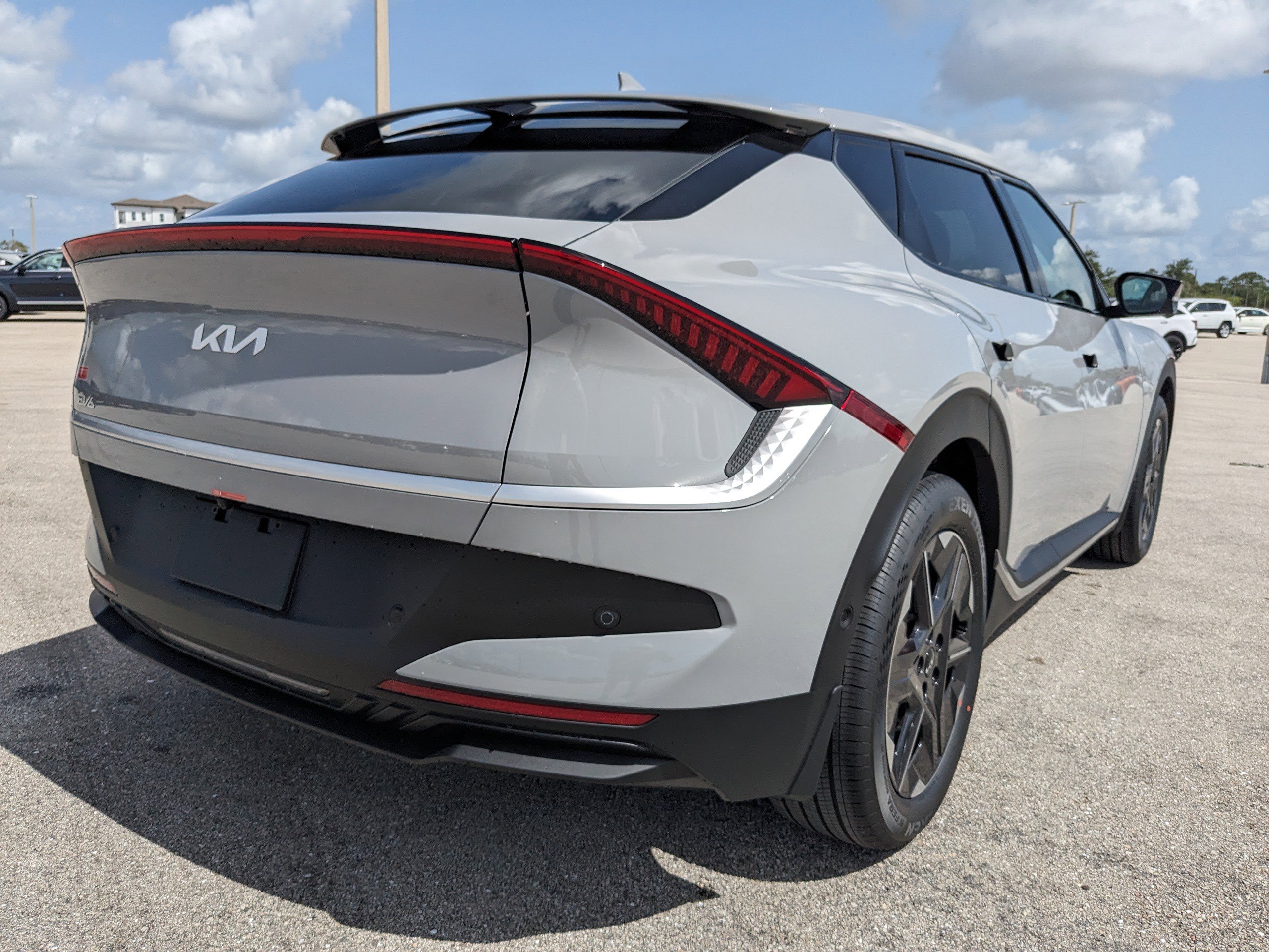 2025 Kia EV6 Light photo 4