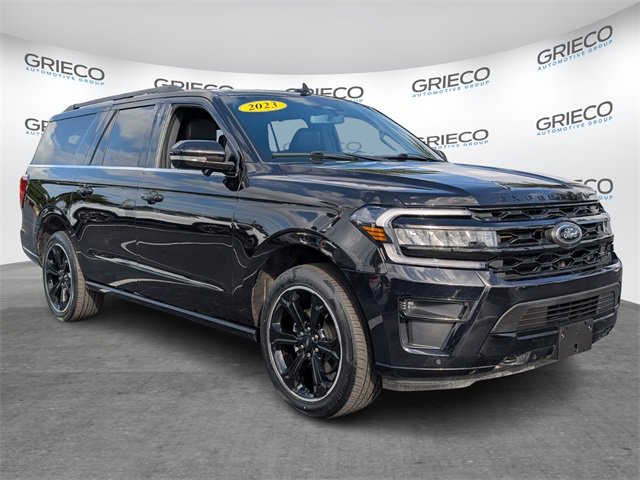 2023 Ford Expedition Limited's photo