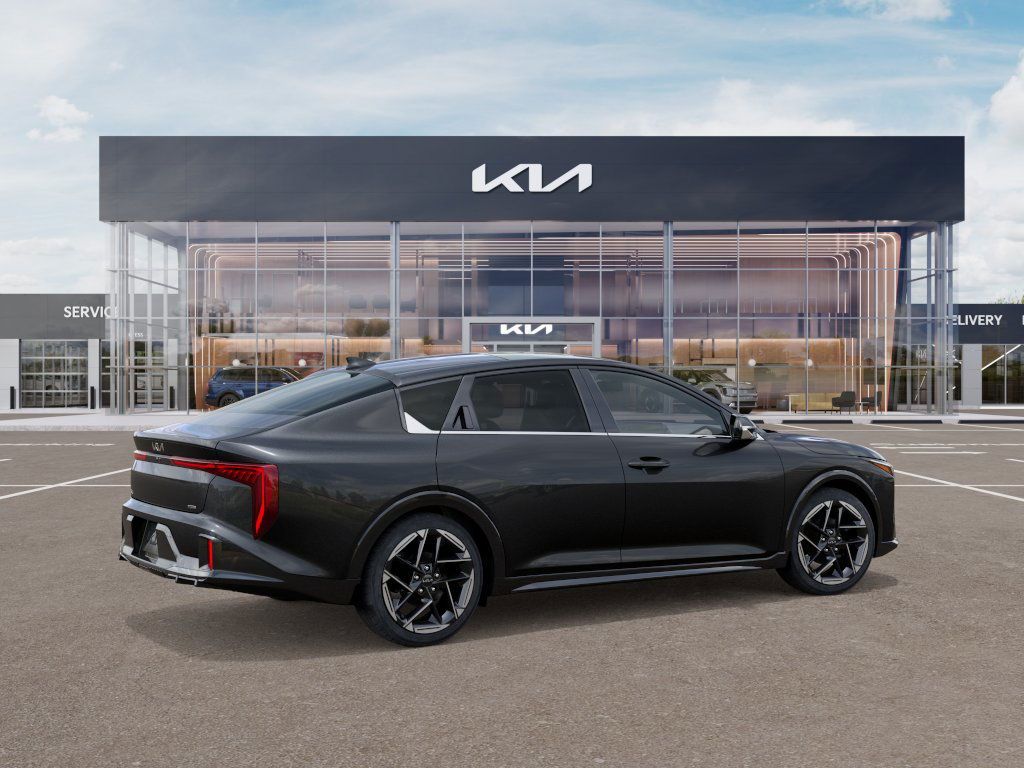 2025 Kia K4 GT-Line photo 5
