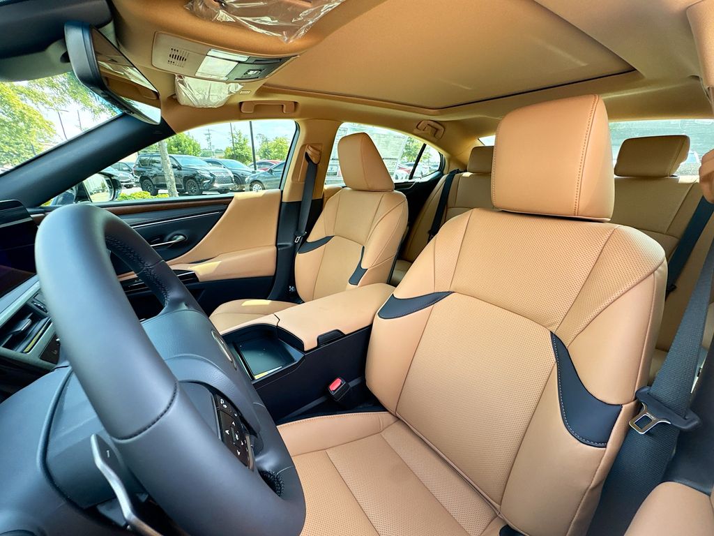 2025 Lexus ES 350 F SPORT Design photo 8