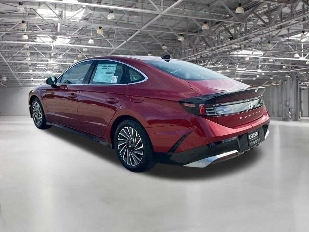 2024 Hyundai Sonata Hybrid SEL photo 5