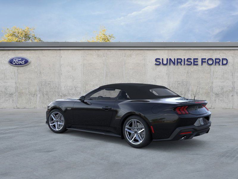 2025 Ford Mustang GT Premium Convertible photo 4