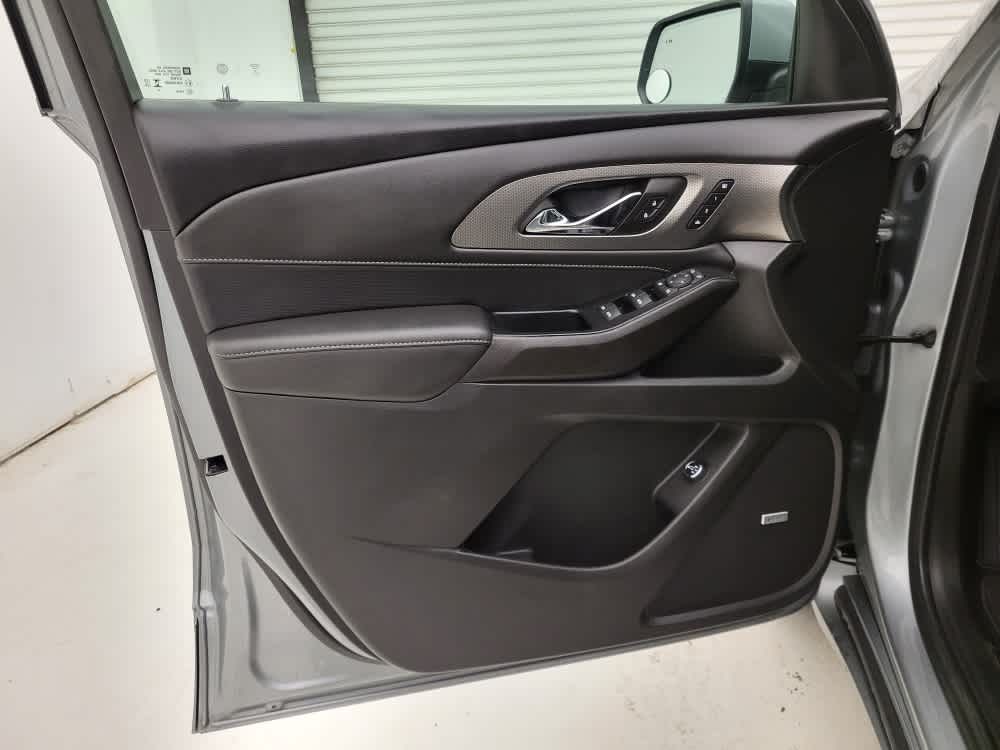 2023 Chevrolet Traverse Premier Leather photo 24