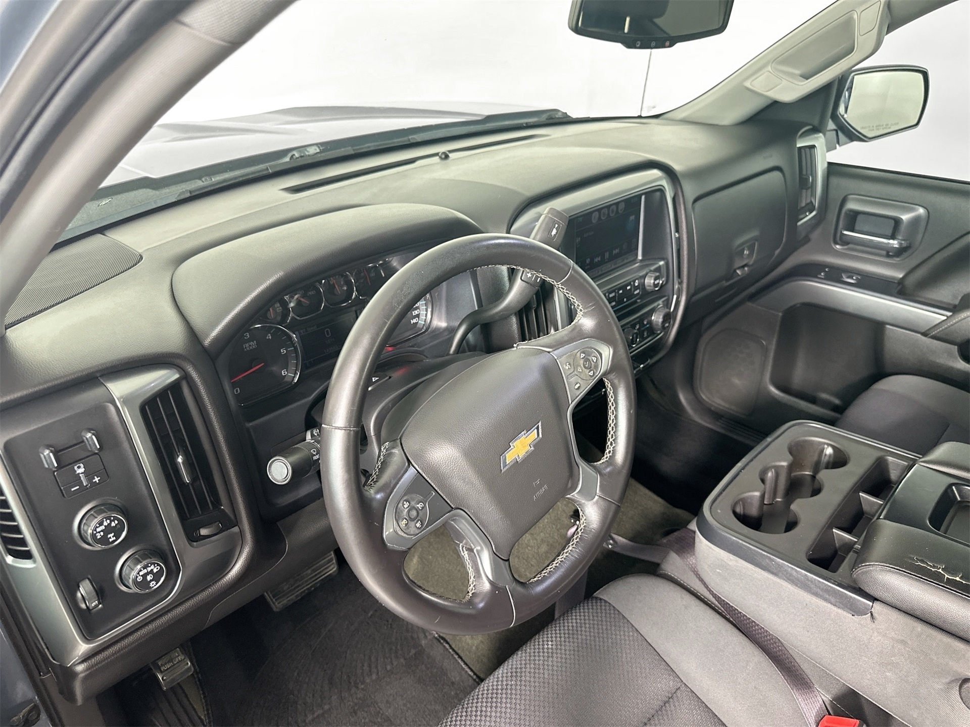 2016 Chevrolet Silverado 1500 LT photo 4