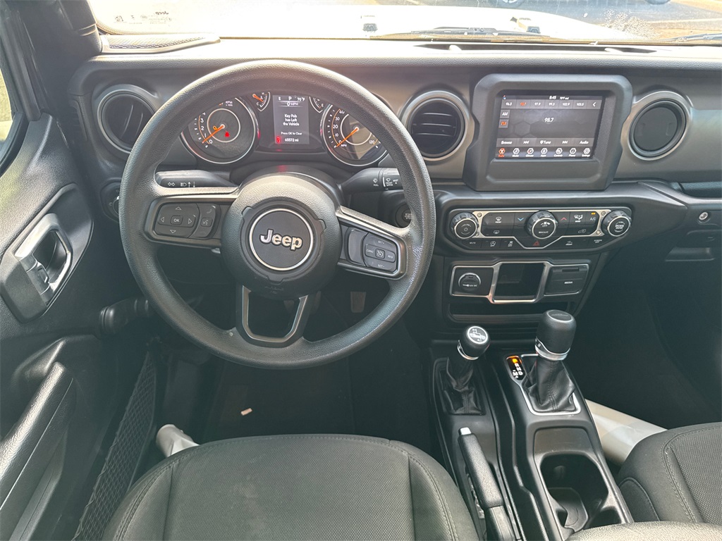 2022 Jeep Gladiator Sport photo 21