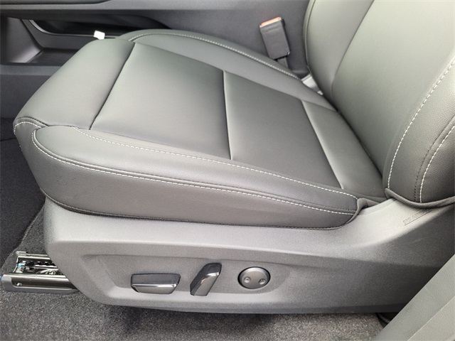 2025 Nissan Murano SL photo 9