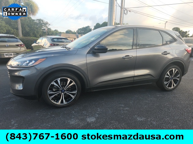 2022 Ford Escape SE photo 2