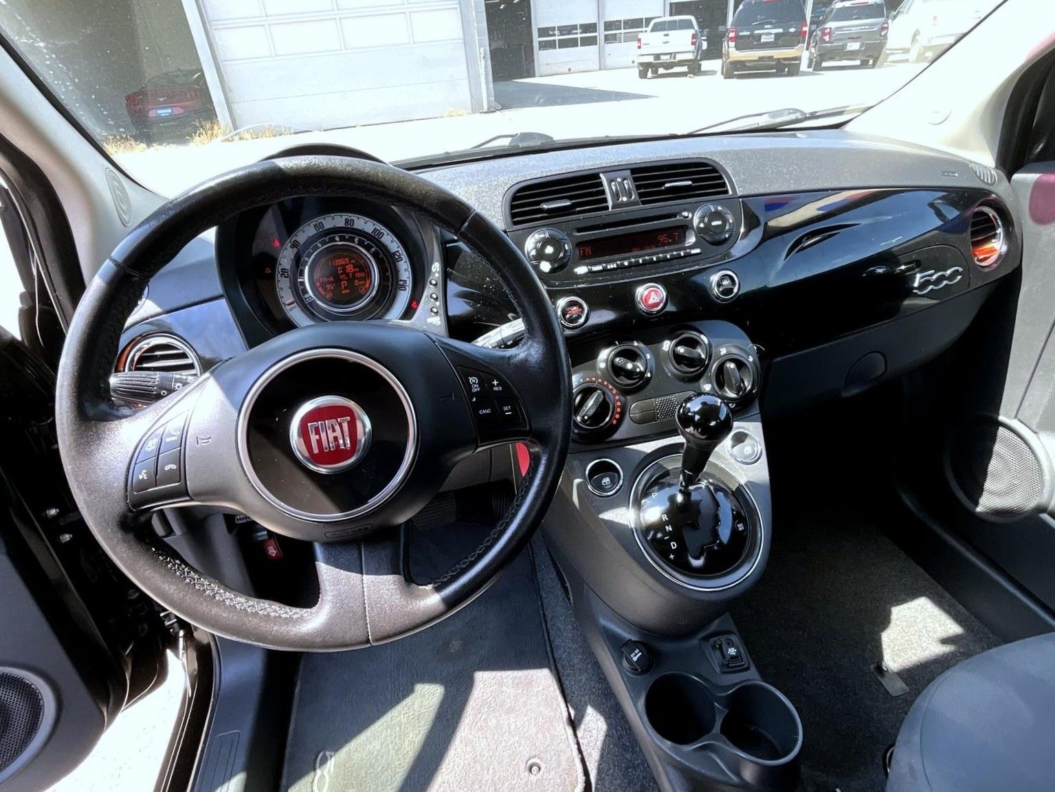 2015 Fiat 500 Pop photo 13