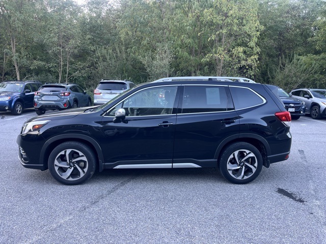2022 Subaru Forester Touring photo 4