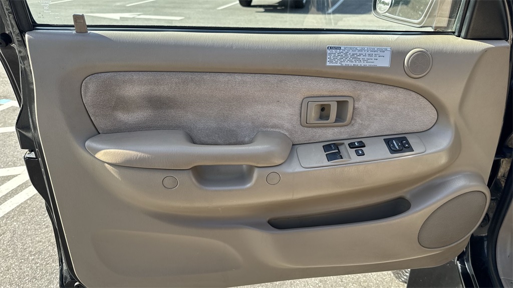 2002 Toyota Tacoma Base V6 photo 26