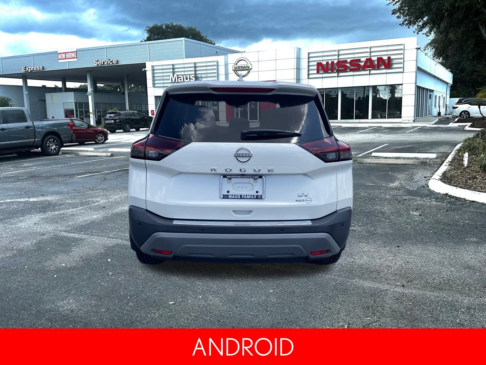 2022 Nissan Rogue SV photo 4