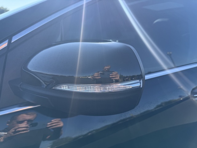 2024 Ford Edge Titanium photo 16