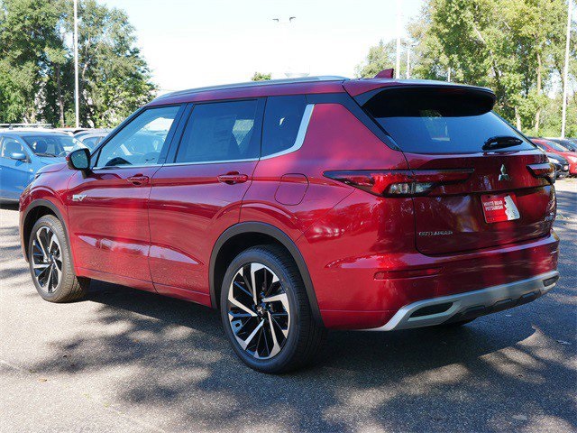2025 Mitsubishi Outlander PHEV SEL photo 2