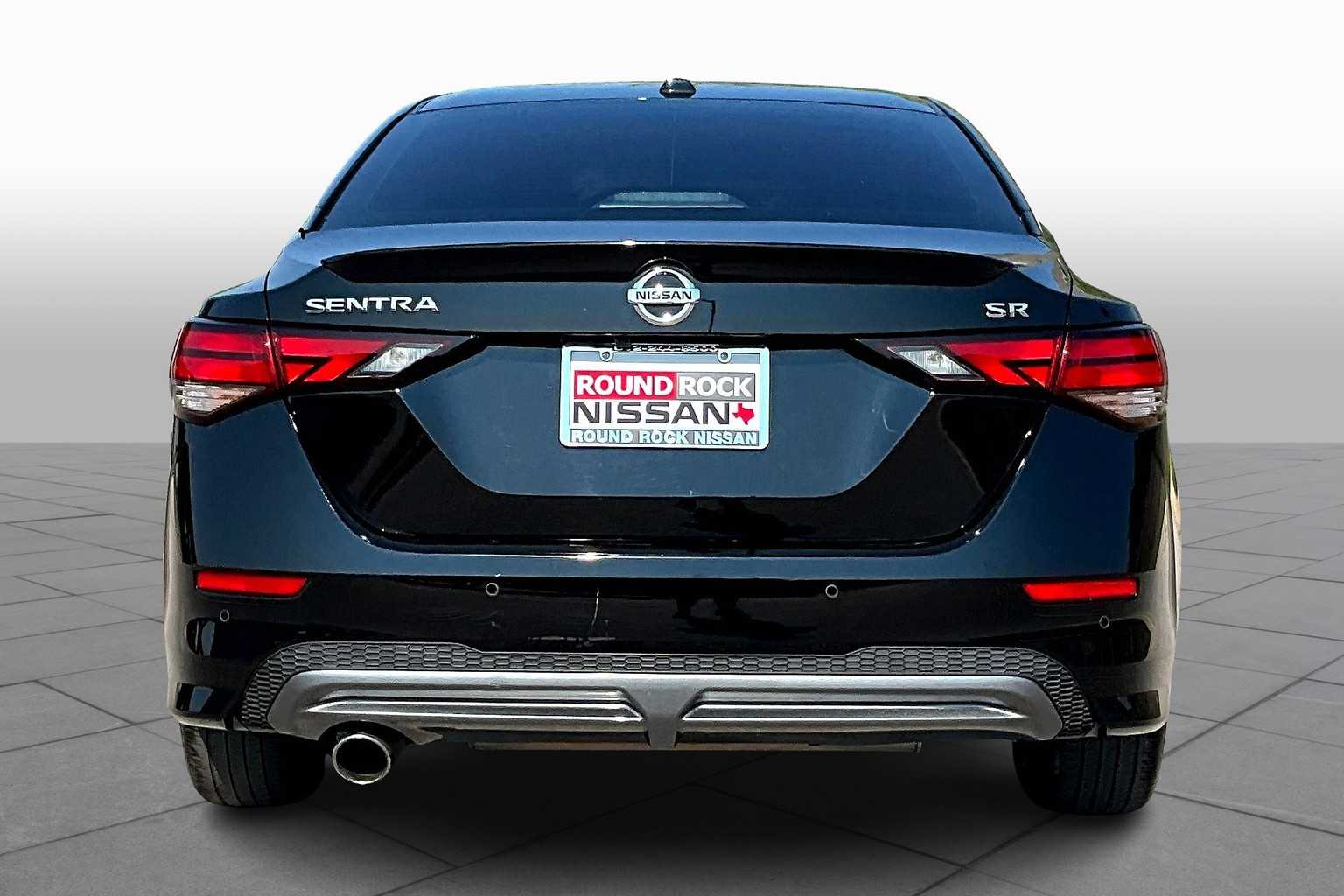 2023 Nissan Sentra SR photo 4
