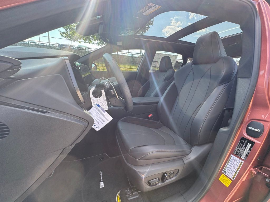 2024 Lexus RX 500h F SPORT Performance photo 4