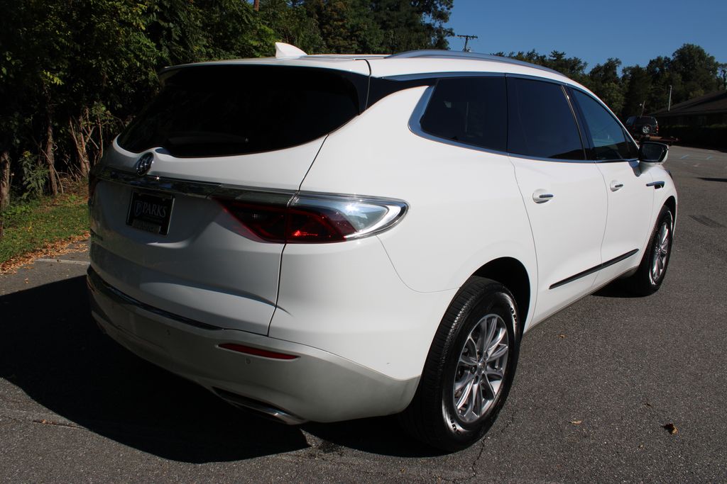 2024 Buick Enclave Premium photo 9