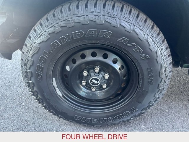 2022 Ford Bronco Black Diamond photo 5